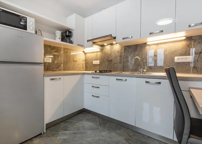 1 Bedroom In * 皮兰